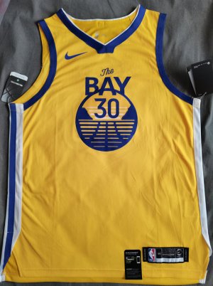 30 Curry Golden State Warriors 21-22 Statement Edition Jersey Yellow